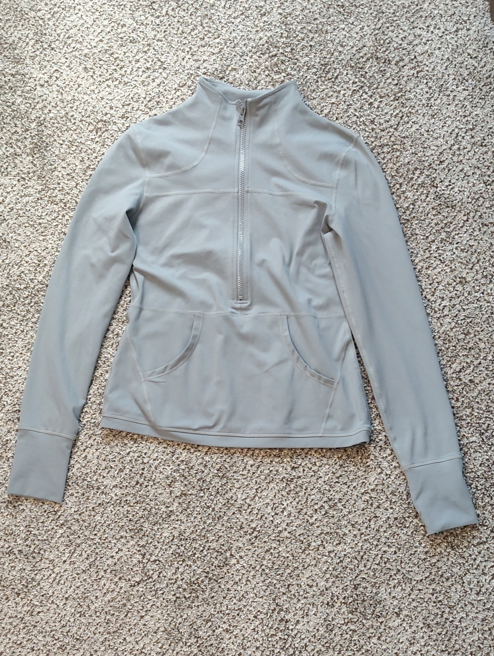 ZYIA Light Gray Half-Zip Pullover